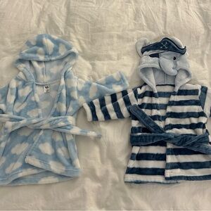 Hudson Bay Baby Robes - 0-9 months